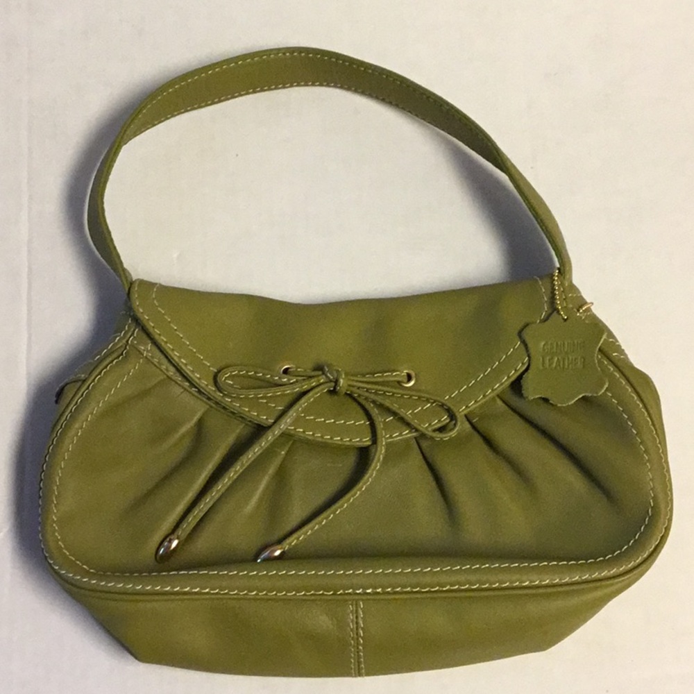 🎉Olive Gr Bloomingdale’s Leather Purse BUNDLE IT!